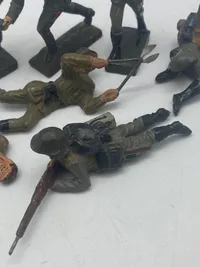 Originale tyske linoliumsfigurer - stand varierer!