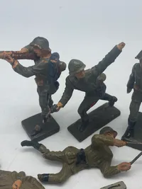 Originale tyske linoliumsfigurer - stand varierer!
