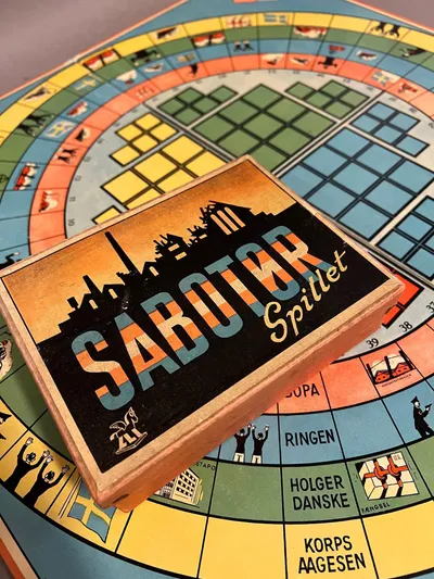Originalt Sabotør spil, udkom i 1945 sammen med HIPPO spillet, velholdt og komplet