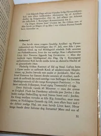 Original Dansk Daad paa Østfronten. Bogen om Frikorps "Danmark". PETERSEN, AAGE NORDAHL. København 1943. 48 sider. Rigt illustreret i s/h.