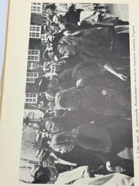 Original Dansk Daad paa Østfronten. Bogen om Frikorps "Danmark". PETERSEN, AAGE NORDAHL. København 1943. 48 sider. Rigt illustreret i s/h.