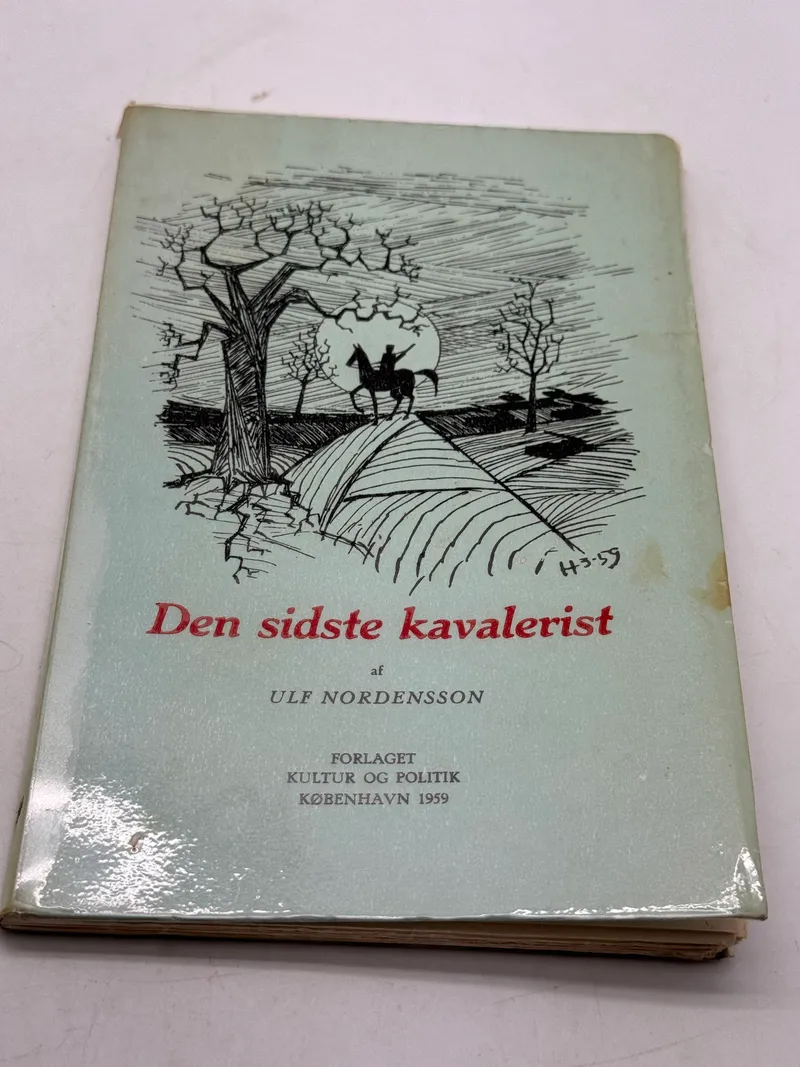 Original sjælden Den sidste Kavalerist
Af
"Ulf Nordensson"
Vi følger Balbo under 2 WK hvor han gør tjeneste i Waffen SS hos Frikorps Danmark fra 1959