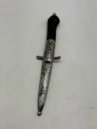 Svensk dolk i Vikinge stil