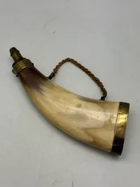 Originalt 18 tals krudthorn