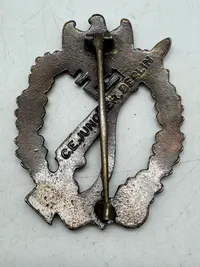 Infanterie-Sturmabzeichen efter 45