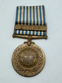 United Nations Service Medal: With clasp 'Coree' (Korea) in French language