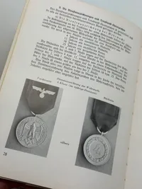 Original 1 udgave Orden und Ehrenzeichen im Dritten Reich von Dr. Heinrich  Doehle 1939 fra deutsche gesellschaft kopenhagen