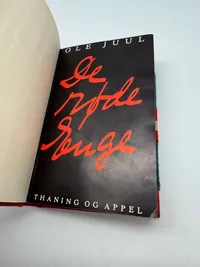 De Røde enge 1945, pragtindbinding med armbind og rødt lædder