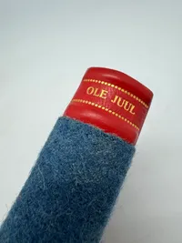 De Røde enge 1945, pragtindbinding med armbind og rødt lædder