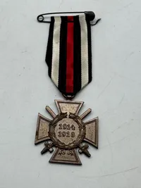 The Honour Cross of the World War 1914/1918 for front-line veterans, with swords