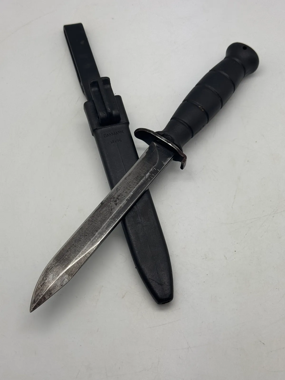 Original dansk M/96 kampkniv fra Glock