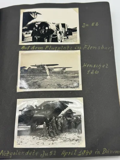Originalt Tysk fotoalbum Luftwaffe Bla. Danmark 1940, gode fotos af forskellige fly
