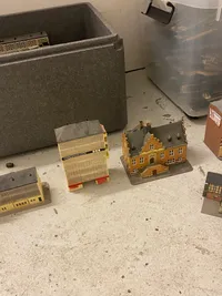Kæmpe lot Märklin tog effekter, skinner, huse mm. - skal afhentes i Vordingborg personligt, eller af fragtmand