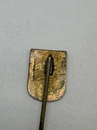 Original Nål fra D.N.S.A.P. nationale minde Appel 1940 over de faldne 9 april (program medfølger ikke). Kendes kun i ganske få eksemplarer, delvis fjernet Heimburger stempel