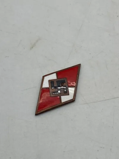Hitler jugend diamant - original???