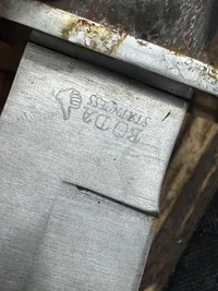 Samling jagtdolke og knive