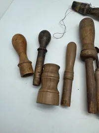 Samling originalt ladeudstyr