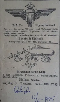 Faldskærmsvinge solgt i Danmark i sommeren 1945