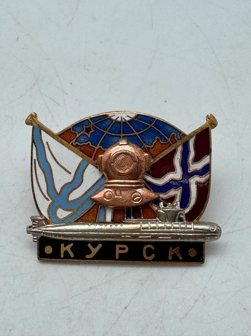 Originalt RUSSIAN NAVAL BADGE ATOMIC SUBMARINE KURSK K-141 PR.949A RESCUE OPERATION DIVER