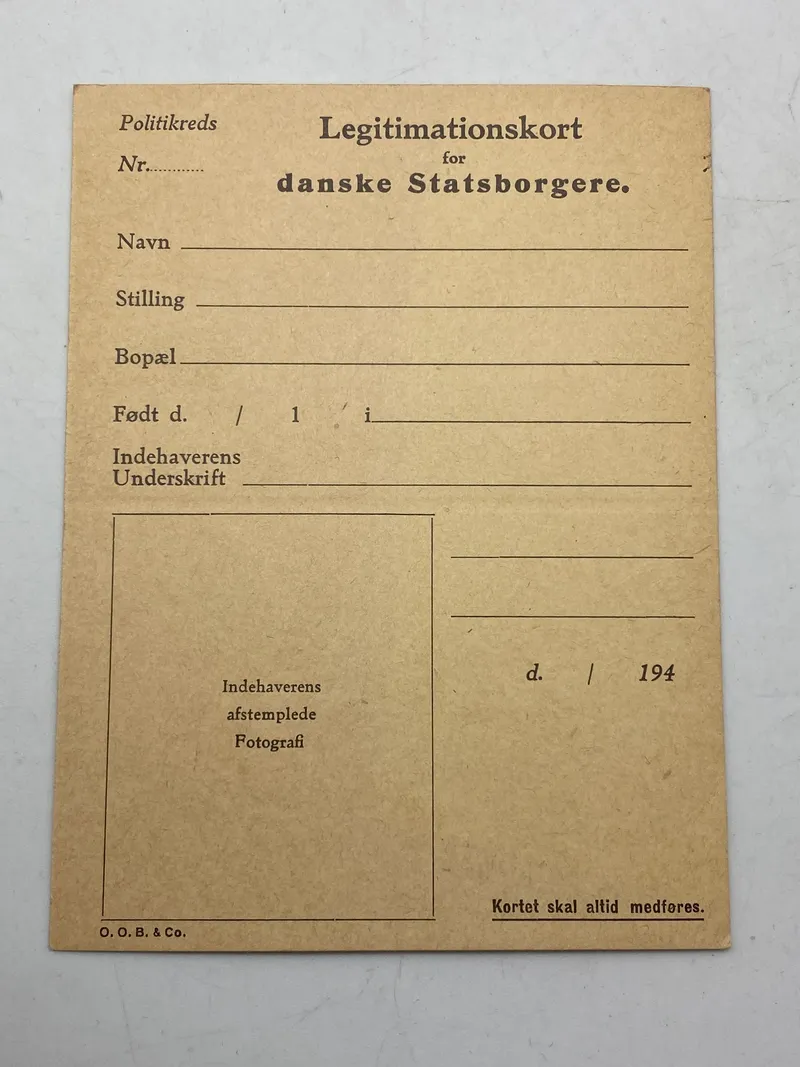 Originalt ubrugt legitimationskort - anvendt af modstandsbevægelsen til at forfalske id med