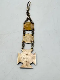 Original finsk urkæde - ww2 med dato indgraveret på bagsiden