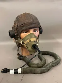 Original Engelsk Royal Air Force WW" hjelm og maske, fundet i Dk ved nedskudt maskine