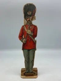 Sjælden stor garderfigur, træ ca 1920