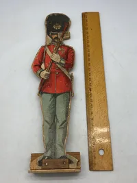 Sjælden stor garderfigur, træ ca 1920