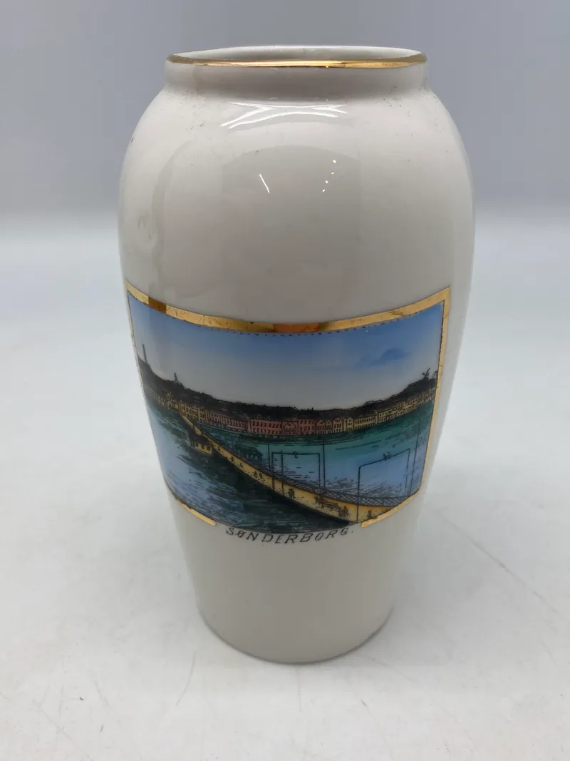 Vase med motiv fra Sønderborg