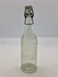 To originale Carlsberg patentflasker