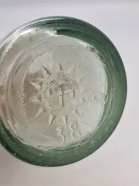 To originale Carlsberg patentflasker