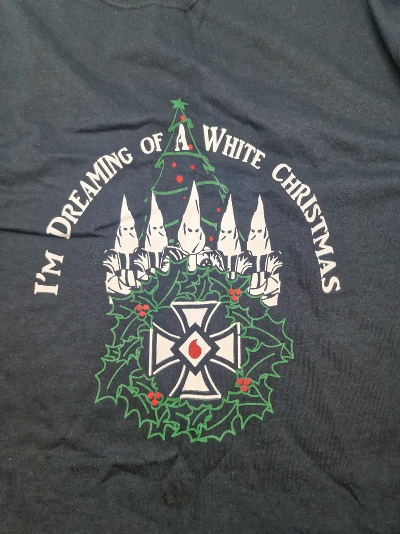 T-shirt med KKK logo
