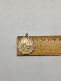 5 stk medaljer/mønter med øsken