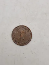 Samling mønter med hagekors - ww2