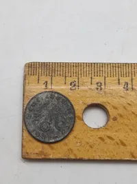 Samling mønter med hagekors - ww2