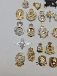 Samling diverse engelske mærker WW2 og efter