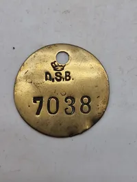 Originalt DKB mærke og DSB mærke, ww2