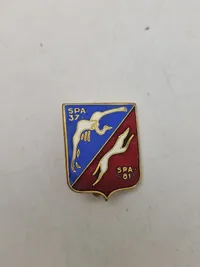 Samling diverse militære medaljer, vinger mm.