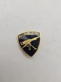 Samling diverse militære medaljer, vinger mm.