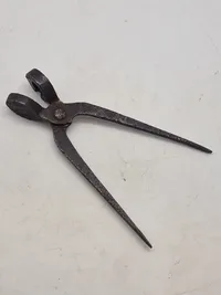 Original kugletang for støbning af kugler til hjemmeladning