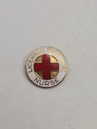 Lot diverse røde kors og donor pins