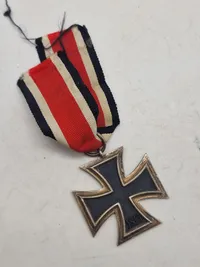 Originalt  Iron Cross 2nd Class (Eisernes Kreuz 2. Klasse) maker Paul Meybauer = 7