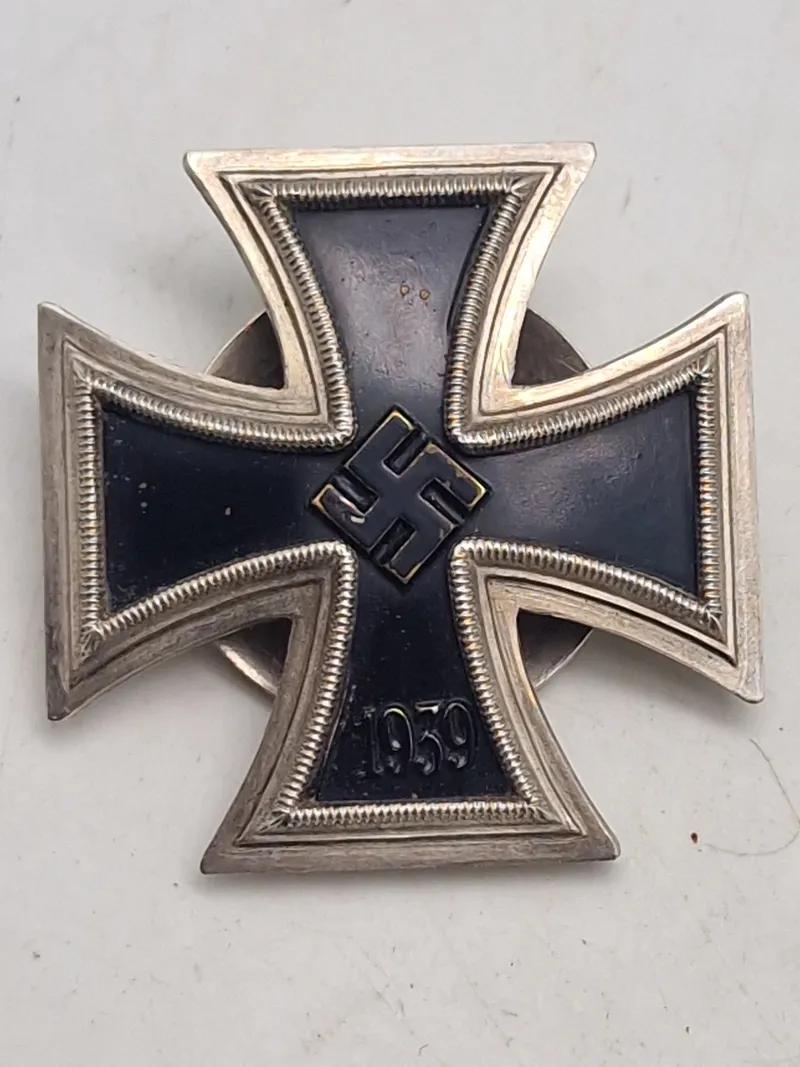 Original Iron Cross 1st Class 1939 L/58 screwback, Souval Wien