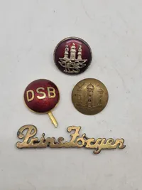 Lot diverse knapper mm.