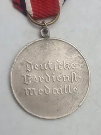 Tysk WWII - medalje: Deutsche Verdienst-Medaille med bånd - efterkrigs