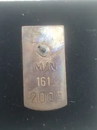 Mærke givet til svenskere, der kæmpede på tysk side under 2.VK. "TILL MINNE - Svenskar mot kommunismen 1939-1945" - med æske. Ekstrem sjælden da der kun er lavet 150 stk. i bronze og 50 stk. i sølv.