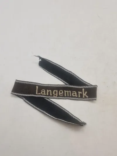 Tysk WWII - SS-ærmestribe fra 27. SS-Freiwilligen-Grenadier-Division Langemark - efterkrigs