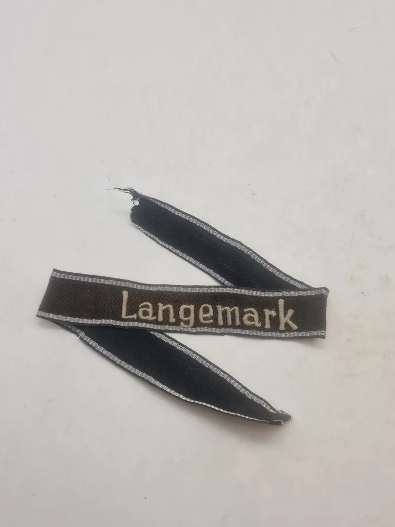 Tysk WWII - SS-ærmestribe fra 27. SS-Freiwilligen-Grenadier-Division Langemark - efterkrigs