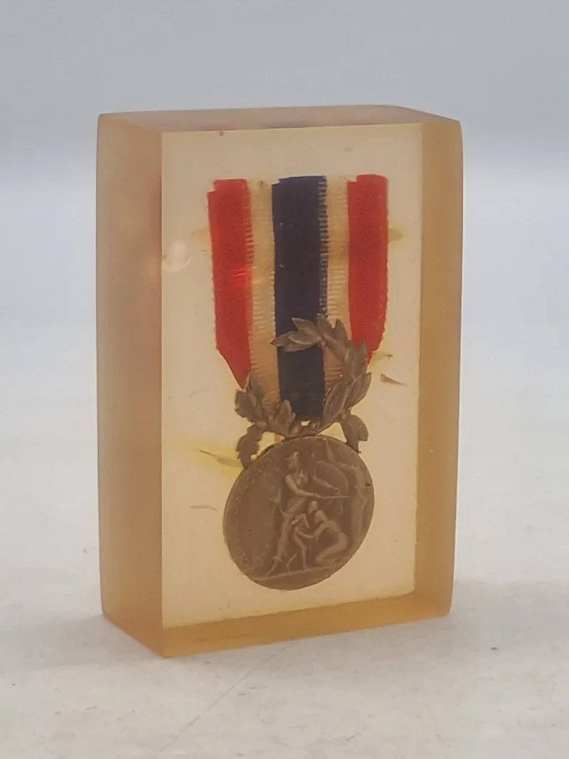 Original Médaille de la Police Française støbt i resin