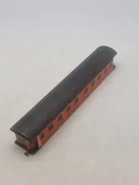 DSB togkupé af træ, penalhus